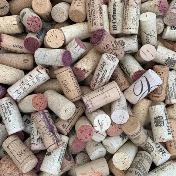 200 NATURAL WINE CORKS — Variety of Red + White Bottles!! Upcycled Art Crafting - Picture 3 of 7